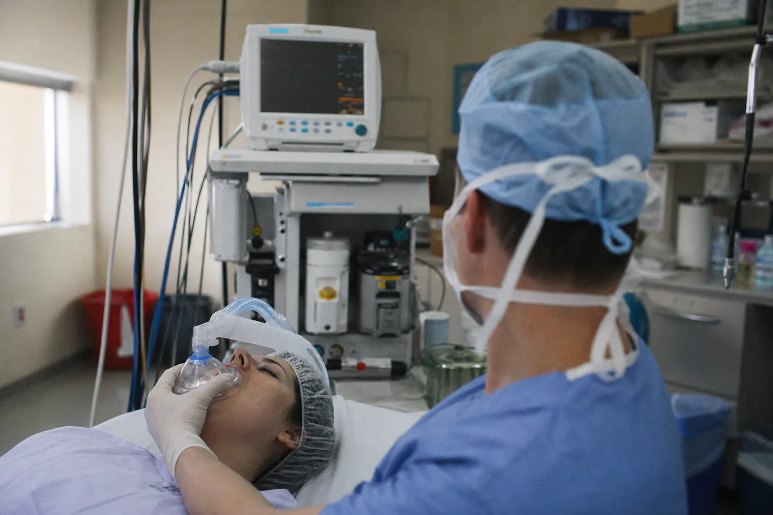 How anesthesia alters brain activity and awareness